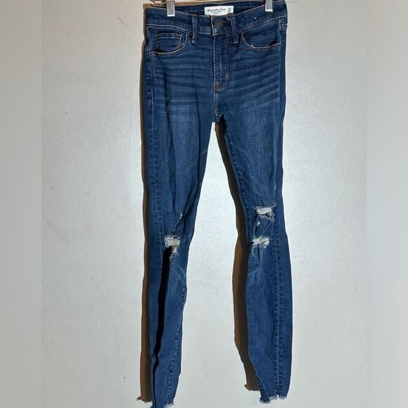 Abercrombie & Fitch Simone High Rise Super Skinny Jeans Distressed‎ - 00 size 24 - Picture 1 of 4
